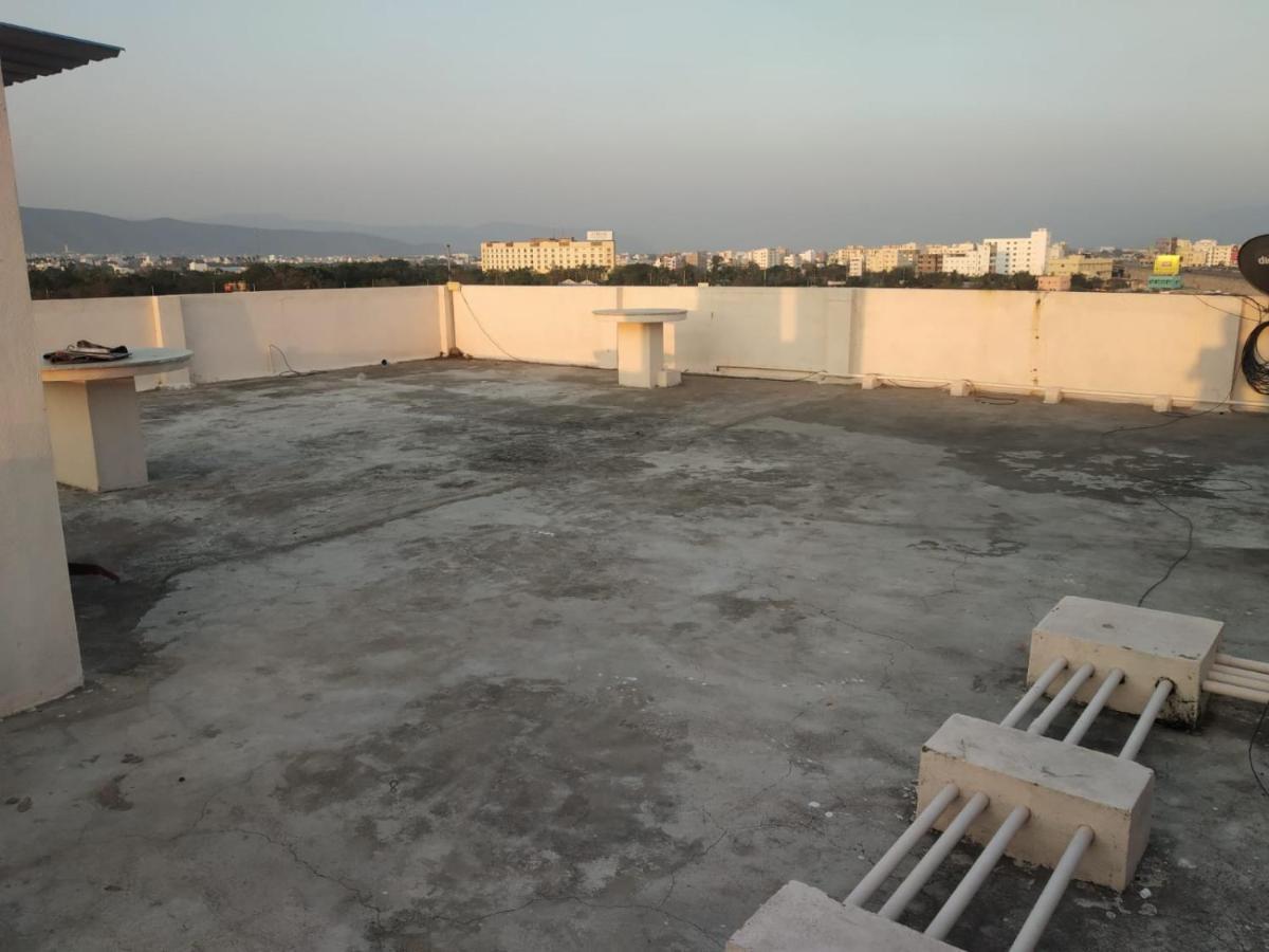 Sls Homestay - Luxury Ac Service Apartments 1Bhk, 2Bhk, 3Bhk - Direct Flyover To Alipiri Tirumala Gate - Walk To Ps4 Pure Veg Restaurants, Supermarkets - Near To National Highway & Padmavathi Amma Temple - Modular Kitchen, Living Room -Free Superfast 蒂鲁帕蒂 外观 照片