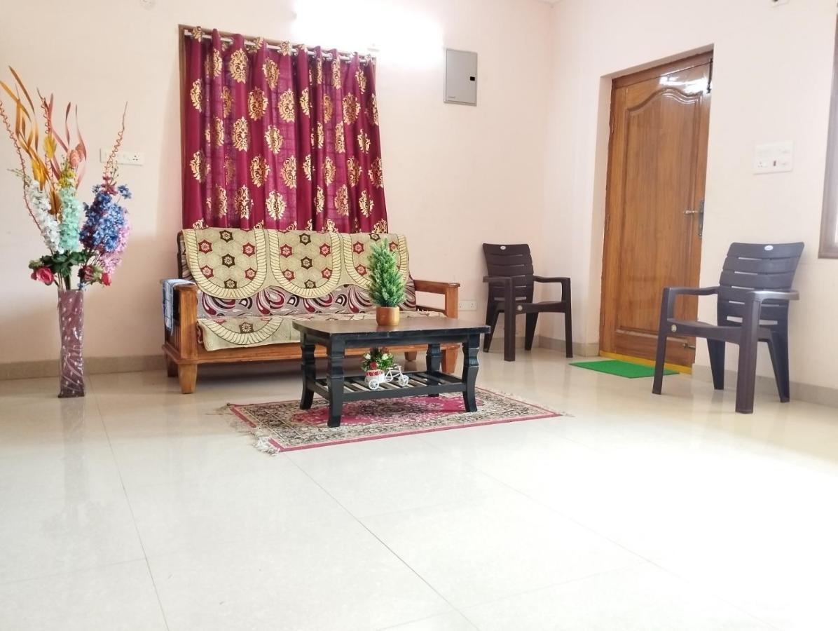 Sls Homestay - Luxury Ac Service Apartments 1Bhk, 2Bhk, 3Bhk - Direct Flyover To Alipiri Tirumala Gate - Walk To Ps4 Pure Veg Restaurants, Supermarkets - Near To National Highway & Padmavathi Amma Temple - Modular Kitchen, Living Room -Free Superfast 蒂鲁帕蒂 外观 照片