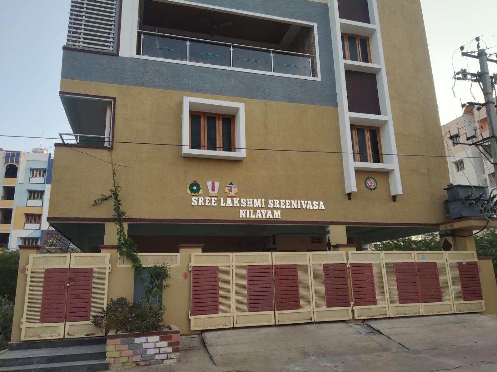 Sls Homestay - Luxury Ac Service Apartments 1Bhk, 2Bhk, 3Bhk - Direct Flyover To Alipiri Tirumala Gate - Walk To Ps4 Pure Veg Restaurants, Supermarkets - Near To National Highway & Padmavathi Amma Temple - Modular Kitchen, Living Room -Free Superfast 蒂鲁帕蒂 外观 照片