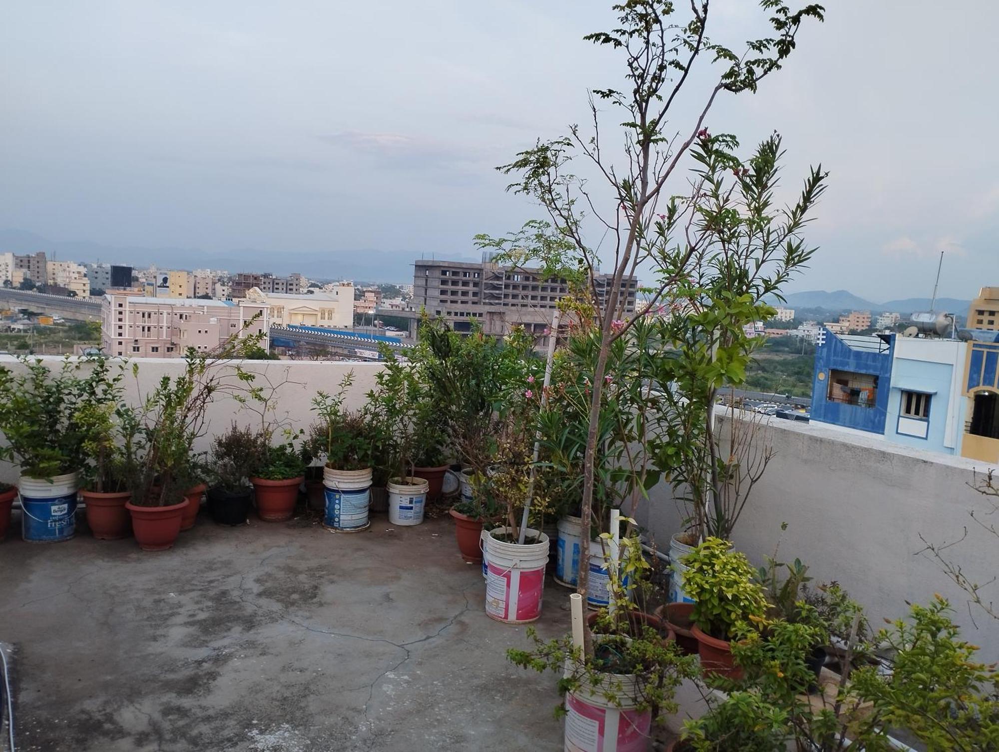 Sls Homestay - Luxury Ac Service Apartments 1Bhk, 2Bhk, 3Bhk - Direct Flyover To Alipiri Tirumala Gate - Walk To Ps4 Pure Veg Restaurants, Supermarkets - Near To National Highway & Padmavathi Amma Temple - Modular Kitchen, Living Room -Free Superfast 蒂鲁帕蒂 外观 照片
