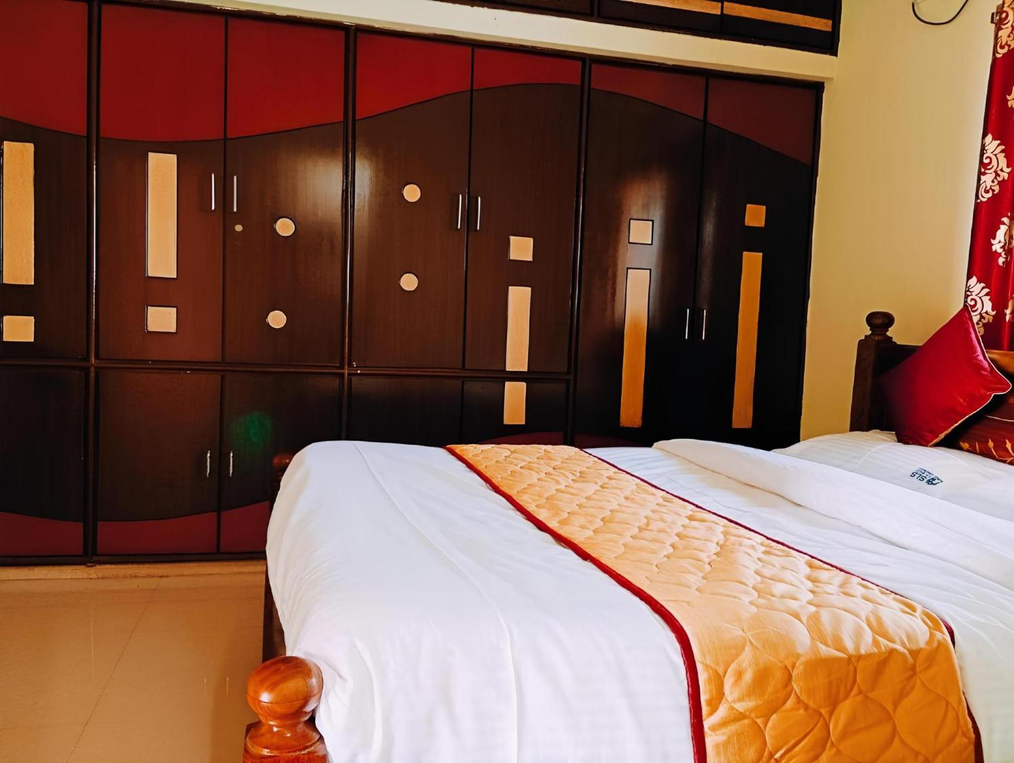 Sls Homestay - Luxury Ac Service Apartments 1Bhk, 2Bhk, 3Bhk - Direct Flyover To Alipiri Tirumala Gate - Walk To Ps4 Pure Veg Restaurants, Supermarkets - Near To National Highway & Padmavathi Amma Temple - Modular Kitchen, Living Room -Free Superfast 蒂鲁帕蒂 外观 照片