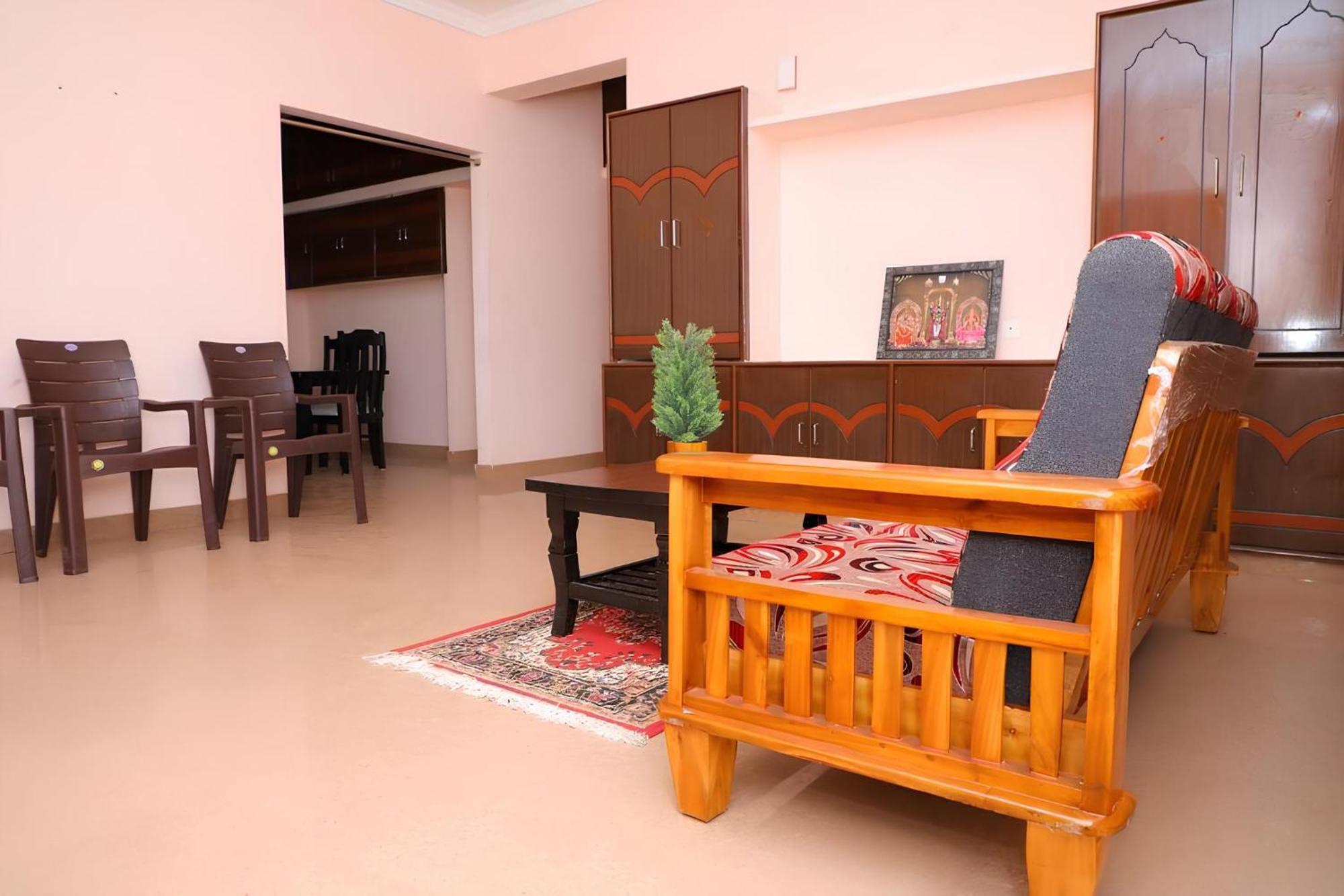 Sls Homestay - Luxury Ac Service Apartments 1Bhk, 2Bhk, 3Bhk - Direct Flyover To Alipiri Tirumala Gate - Walk To Ps4 Pure Veg Restaurants, Supermarkets - Near To National Highway & Padmavathi Amma Temple - Modular Kitchen, Living Room -Free Superfast 蒂鲁帕蒂 外观 照片